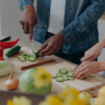 Wood vs Plastic Cutting Board.